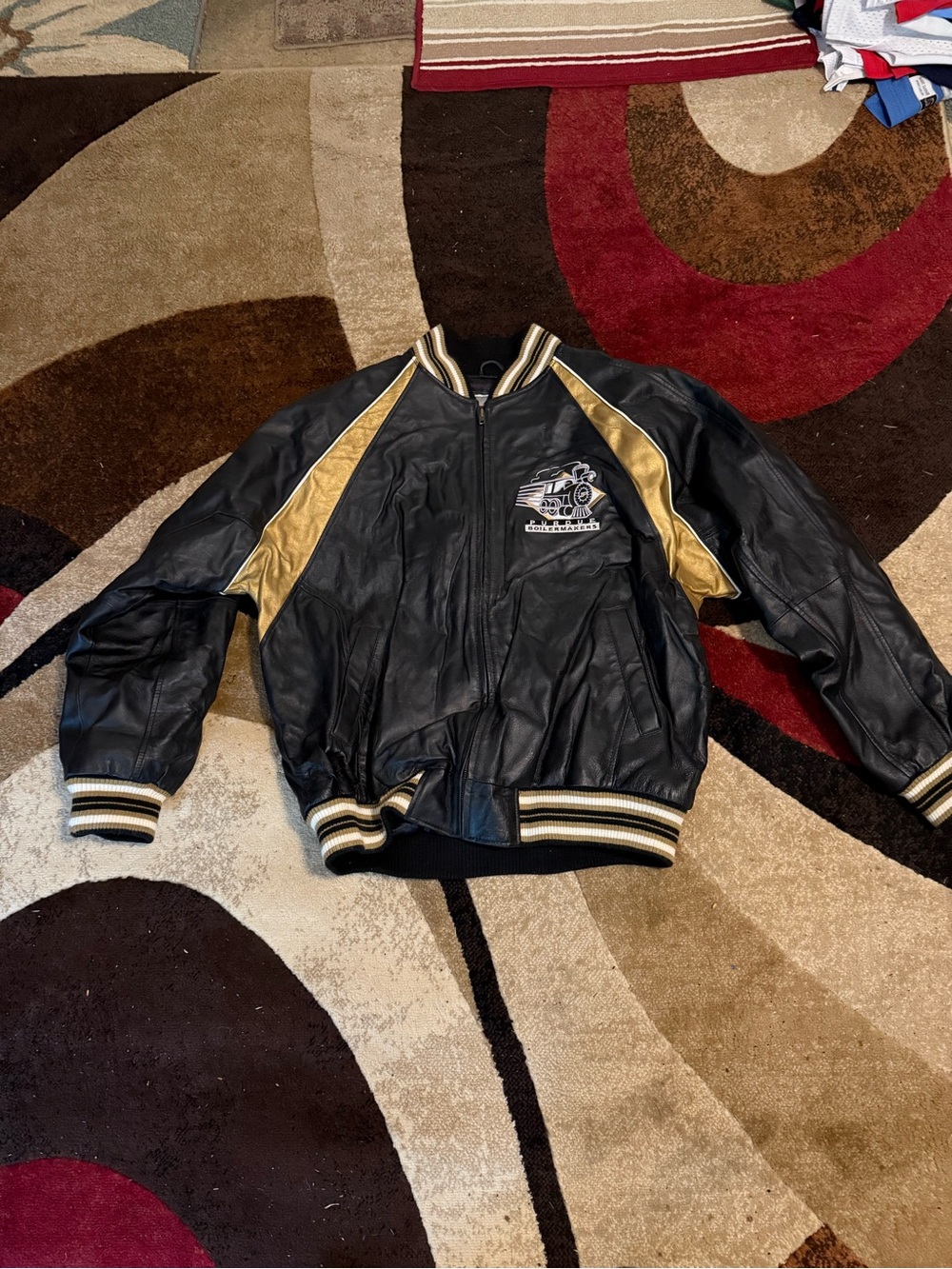 Purdue Boilermakers high-end team jacket. This is the one size XL.